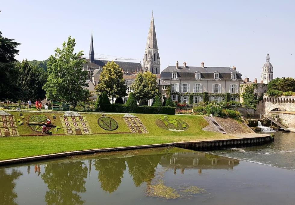 Gite Troglodyte Les Iris Villiers-sur-Loir エクステリア 写真